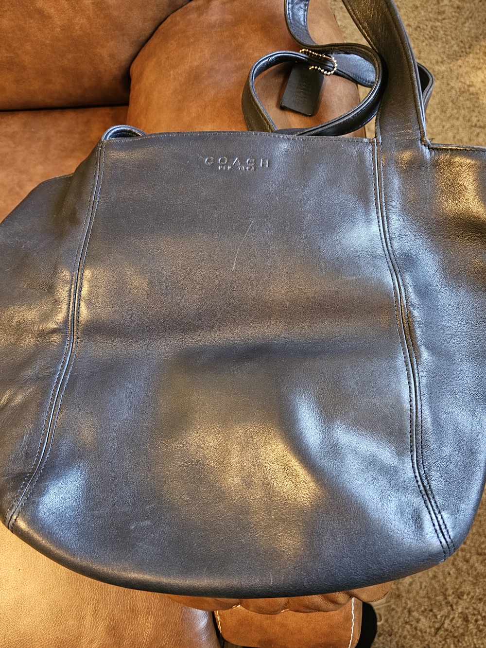 Vintage Coach Black Leather Shoulder Bag Great Condition